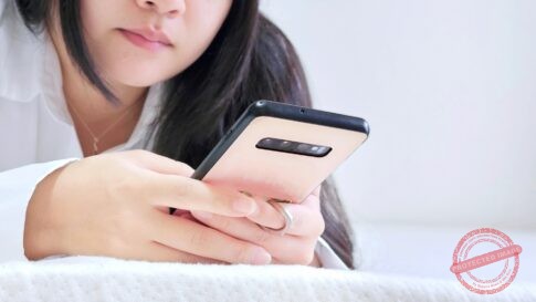 【解約方法】LINE VOOMの動画自動再生がウザい！データ消費を止める設定方法