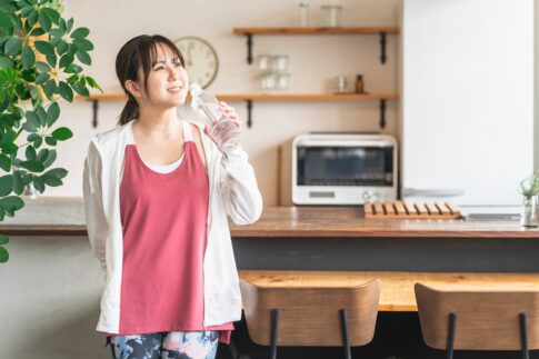 【解約方法】しずくりあは簡単に解約できる？手続きの流れと注意点をわかりやすく解説